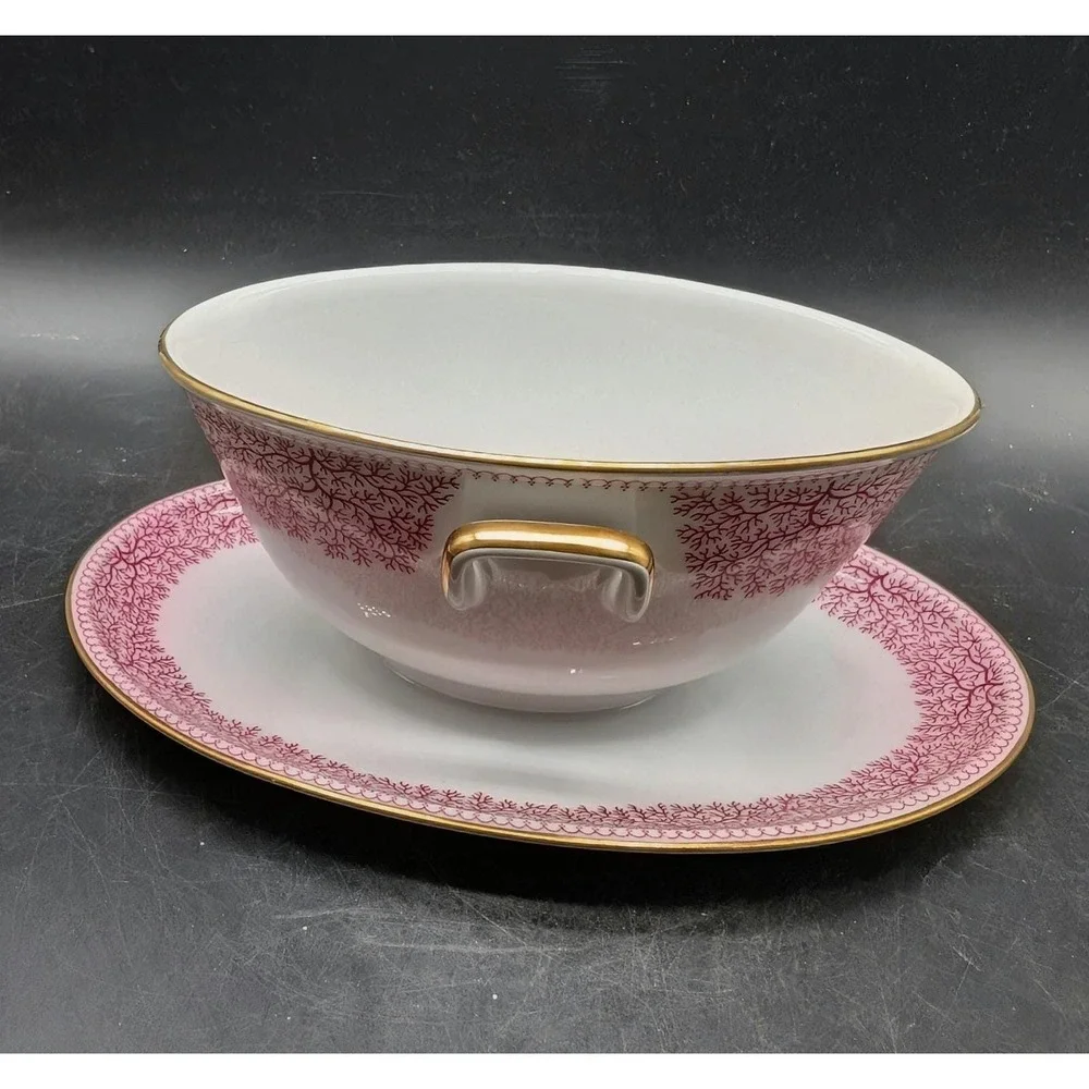Furstenberg‎ Park Lane Old Brunswick Gravy Boat Attached Underplate Germany Gold